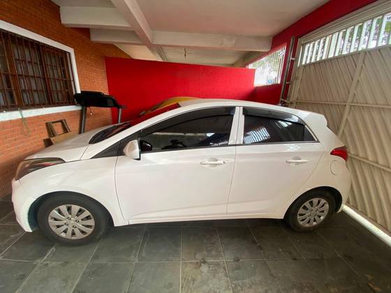 HYUNDAI HB20 1.0 COMFORT 12V FLEX 4P MANUAL HYUNDAI HB20 1.0 COMFORT 12V FLEX 4P MANUAL